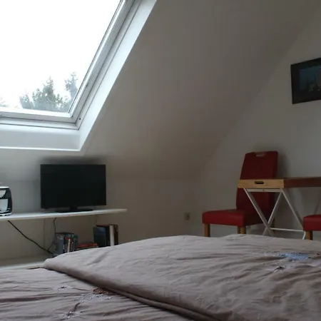 Gemutliches Dachstudio Apartment Dusseldorf